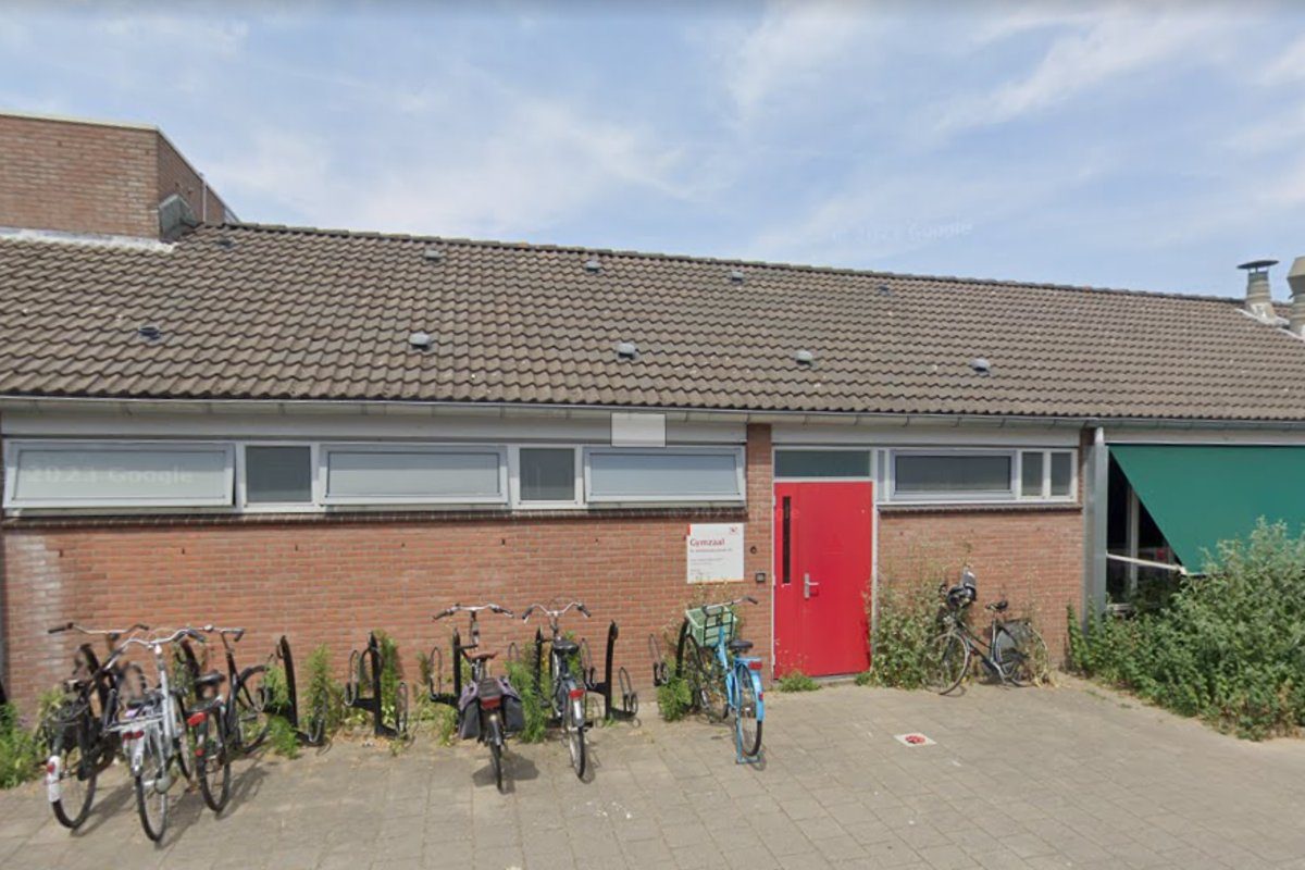 Utrecht - Zuilen - Gymzaal Willibrordusstraat